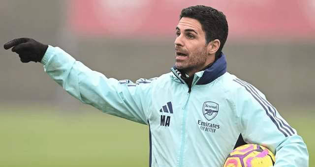 海港夺冠历程：上半程排第4，对BIG4仅取1分；下半程11胜2平2负